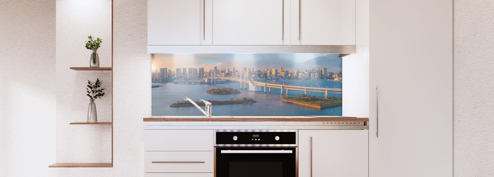 Moderne Küche Neu mit Stadtansicht Moderne Küche mit weißem Schrank, Holzarbeitsplatte und Stadtansicht im Hintergrund.