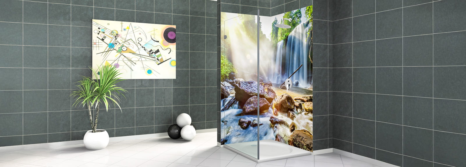 Duschbereich mit grauen Fliesen und Wasserfall-Duschwand Duschbereich mit grauen Fliesen und einer Duschwand mit Wasserfall-Motiv. Kunstwerk an der Wand und Pflanzen im Raum.