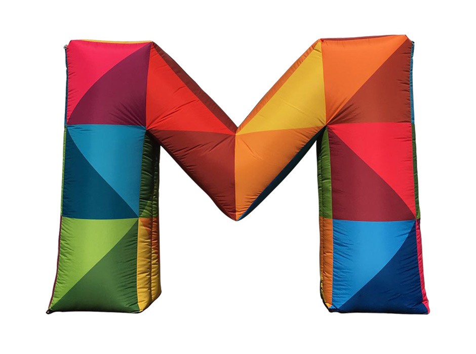 Sonderprojekt-Das-geheimnisvolle-M-Aufblasbares-Logo-Easy-Inflate-AD-bunte-Farben